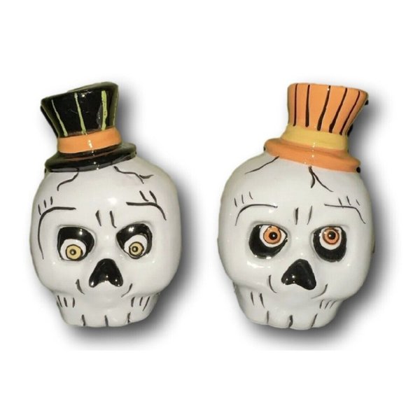 Transpac Ceramic Halloween Skulls Salt & Pepper Shaker Set - Picture 3 of 6